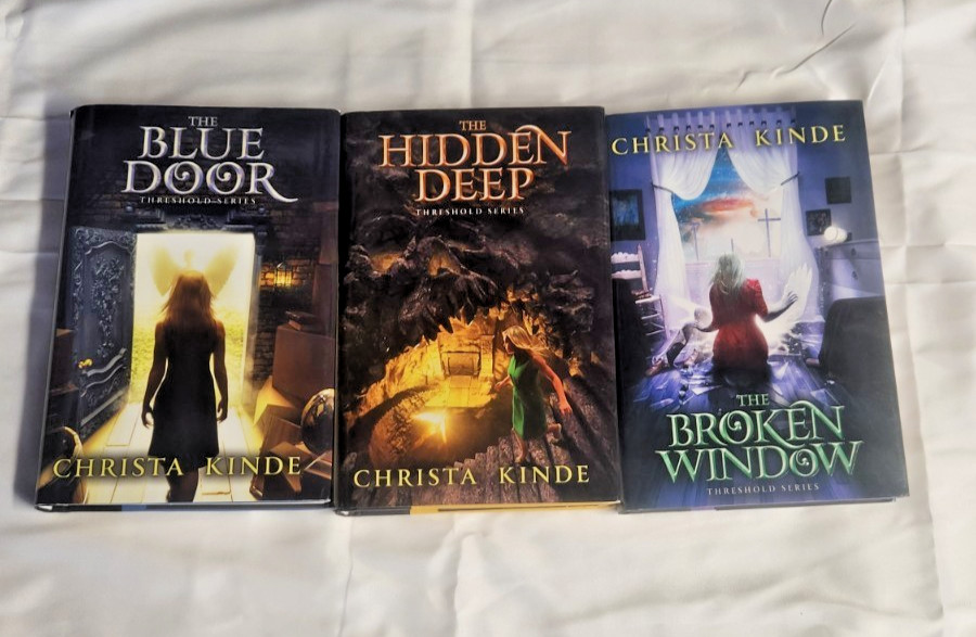 Christa Kinde Threshold series lot of 3 signed plus extras