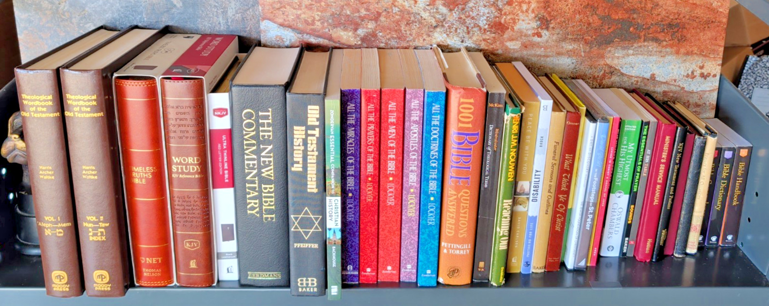 MINISTER’S BIBLE & BOOK LOT J4: 4 Bibles/Theology/History/Reference/Sermons WOW