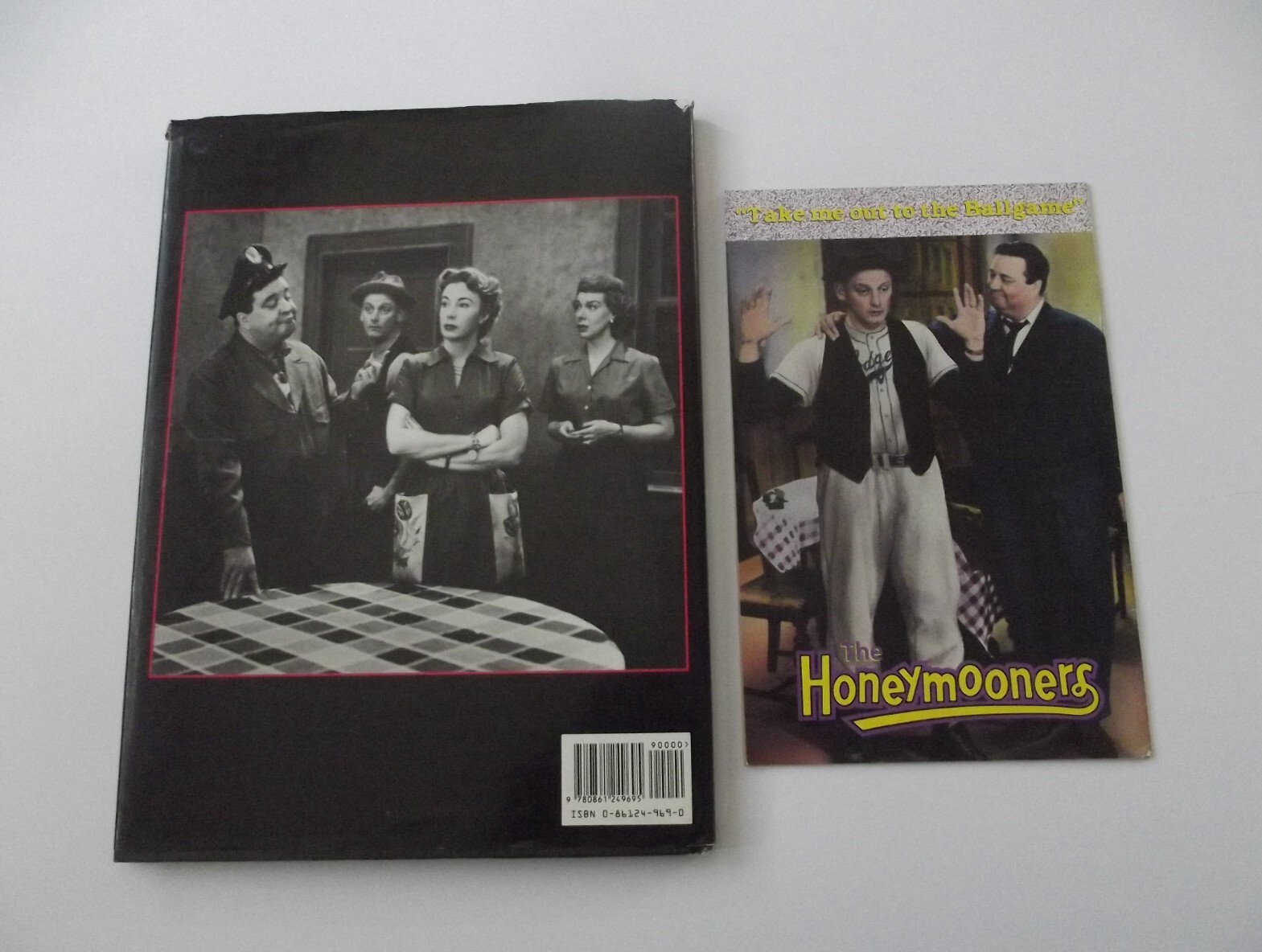 1991 The Honeymooners By Annie McGarry Hardcover 80 Pages & Comic Book Very Rare