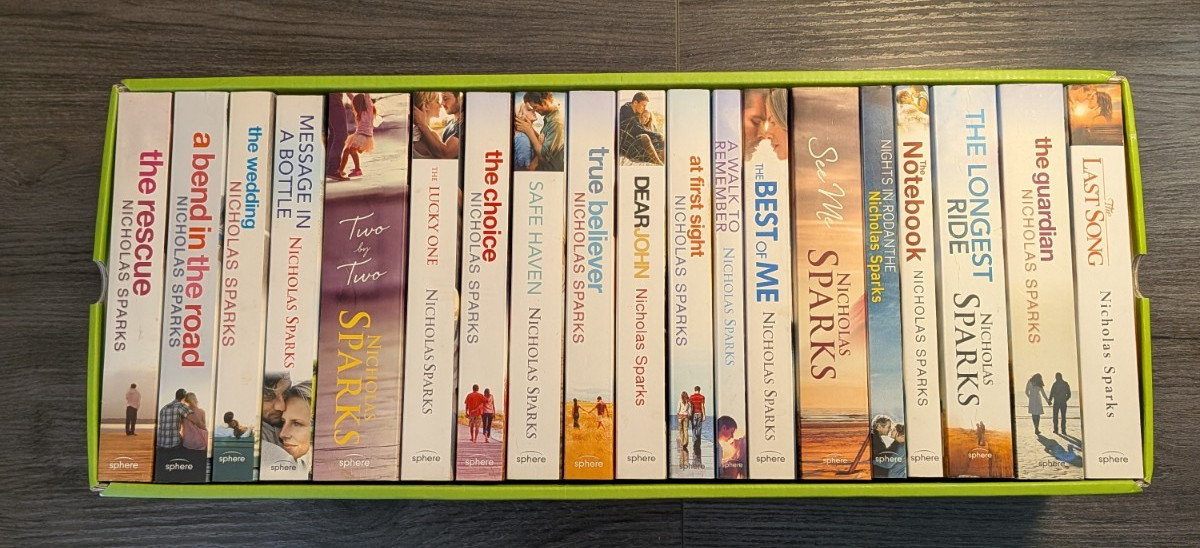 Nicholas Sparks 19 Book Complete Collection Boxset Very Good Condition