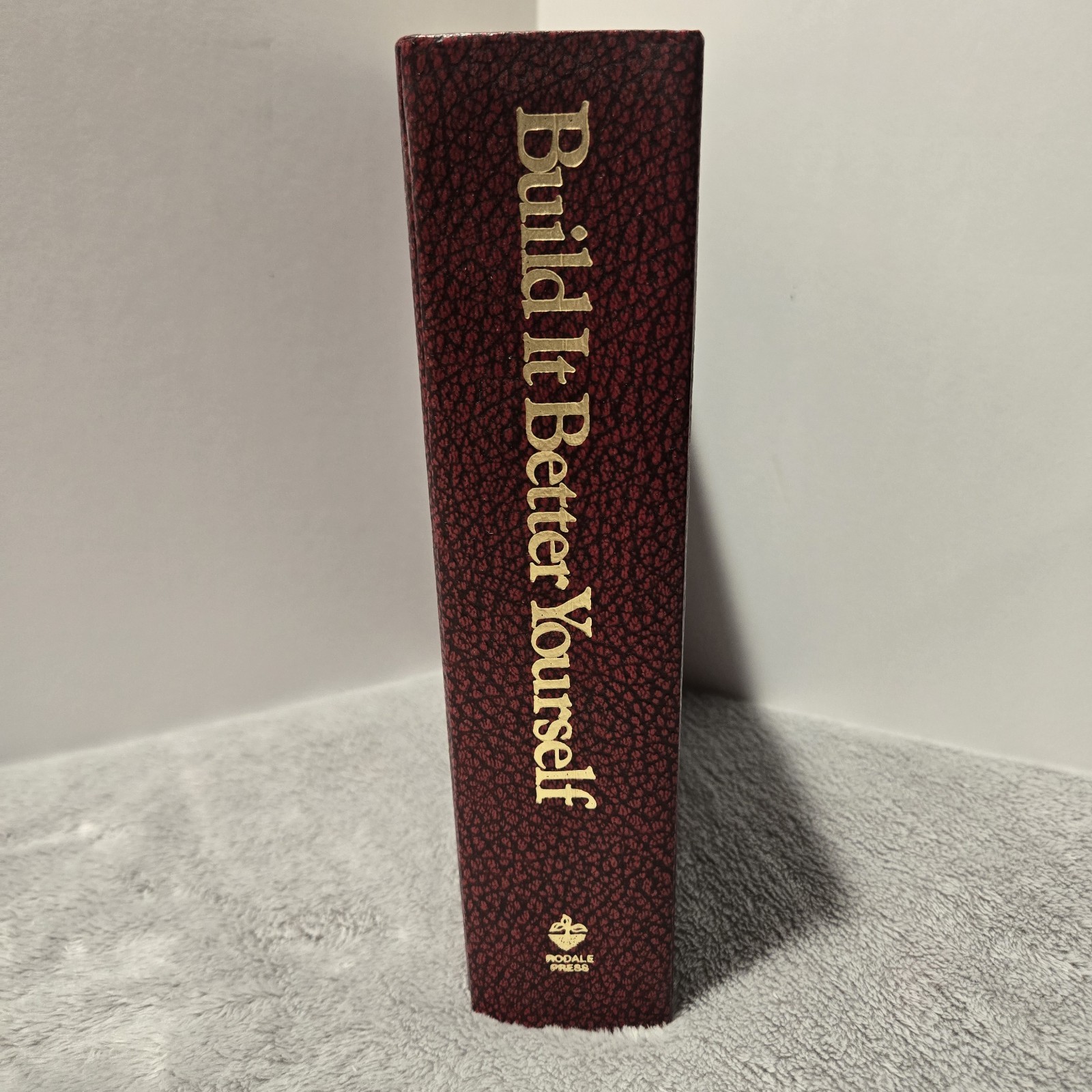 Build it Better Yourself by Organic Gardening and Farming 1977 Hardcover Staging