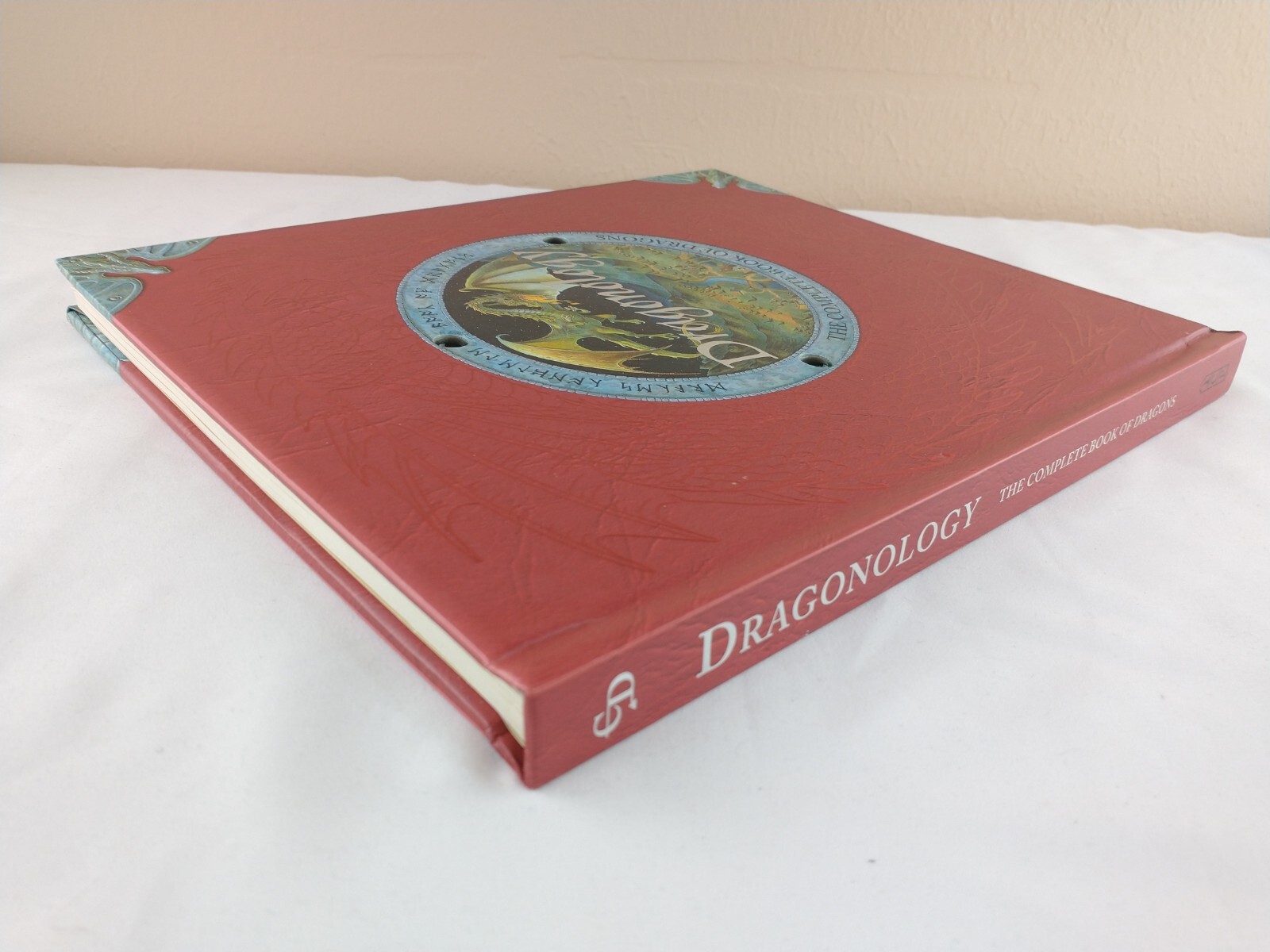 Ologies Ser.: Dragonology : The Complete Book of Dragons by Ernest Drake (2003,