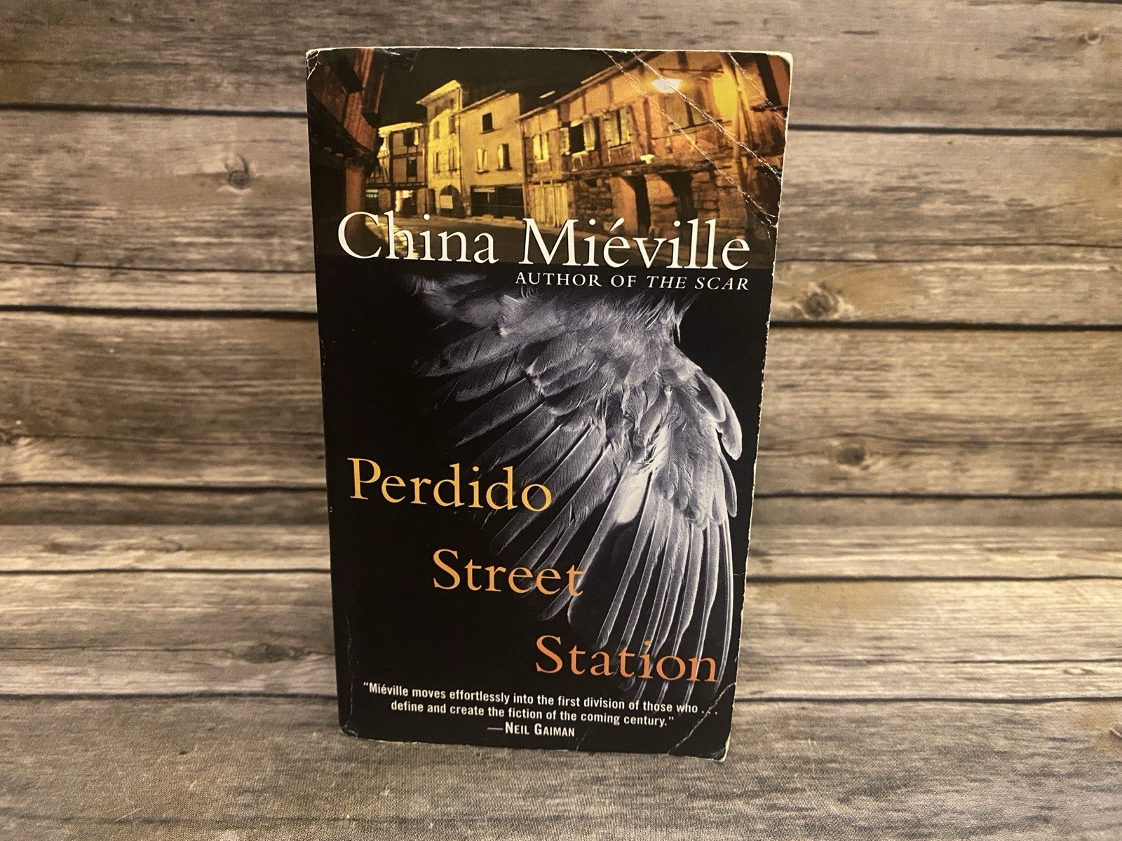 Perdido Street Station China Miéville 1st Edition Print US 2003 Mass Paperback
