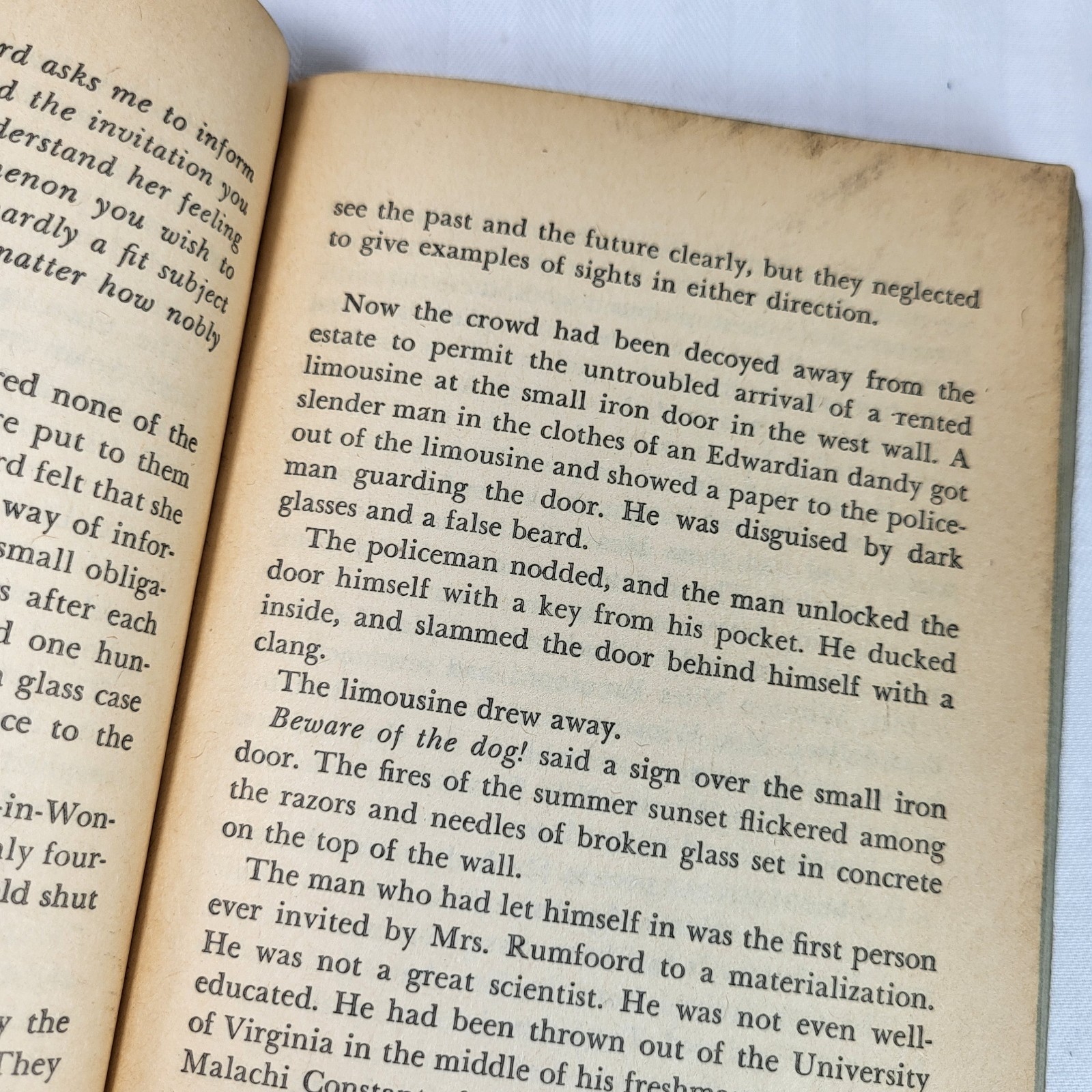 The Sirens of Titan Paperback BOOK by Kurt Vonnegut Jr Dell First Edition 1966