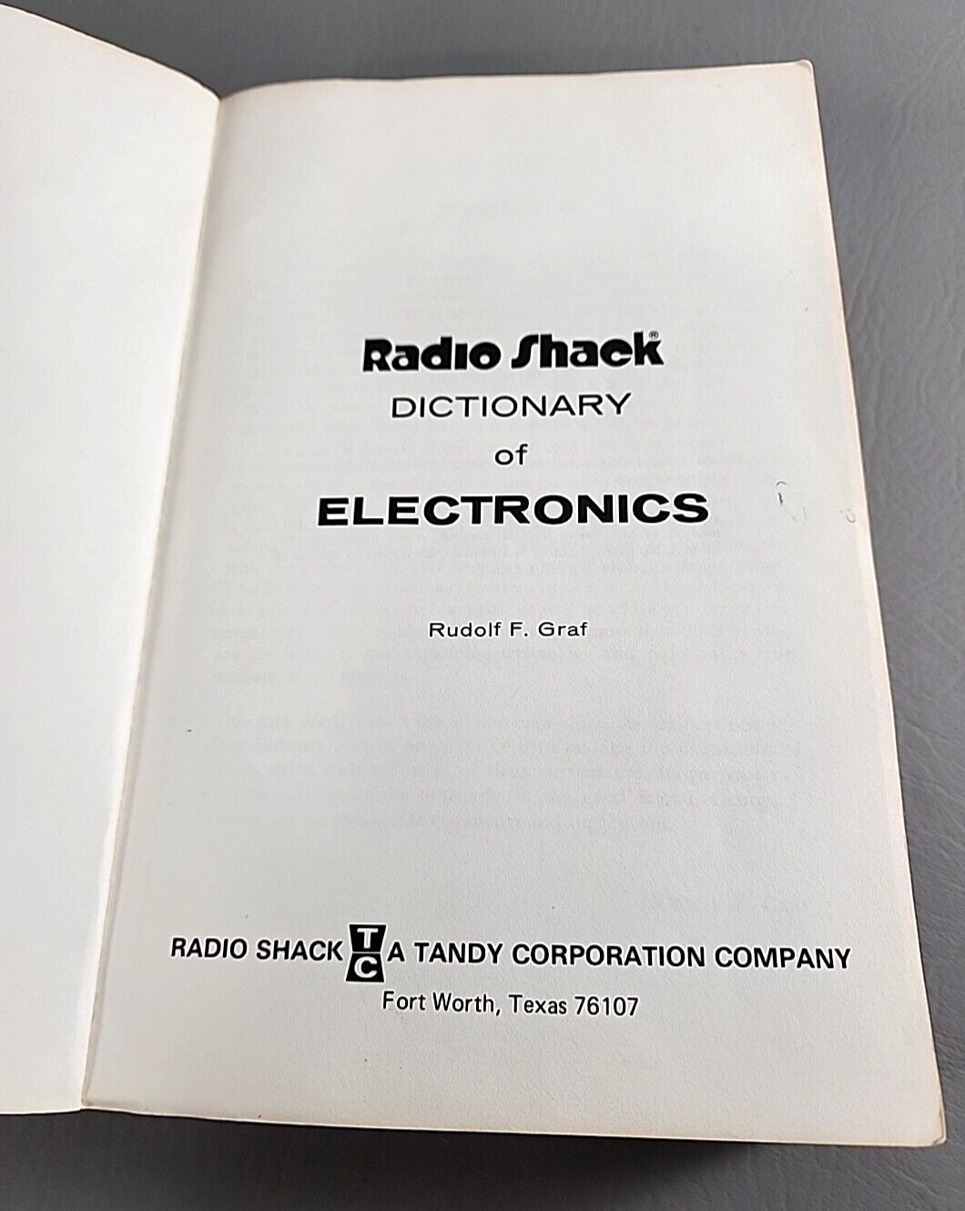 Radio Shack 1974-75 Dictionary of Electronics by Rudolf F Graf 688 Pages Vintage