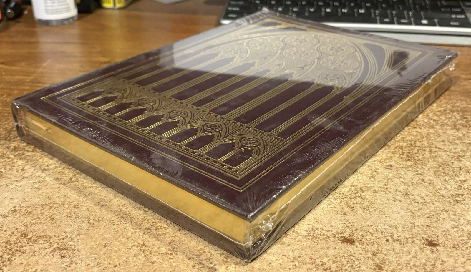 THE HUNCHBACK OF NOTRE DAME by Victor Hugo HC BOOK Easton Press LEATHER COVER