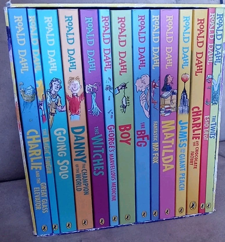 Roald Dahl Collection 14 Fantastic Stories Box Set Including Great Shape (READ)