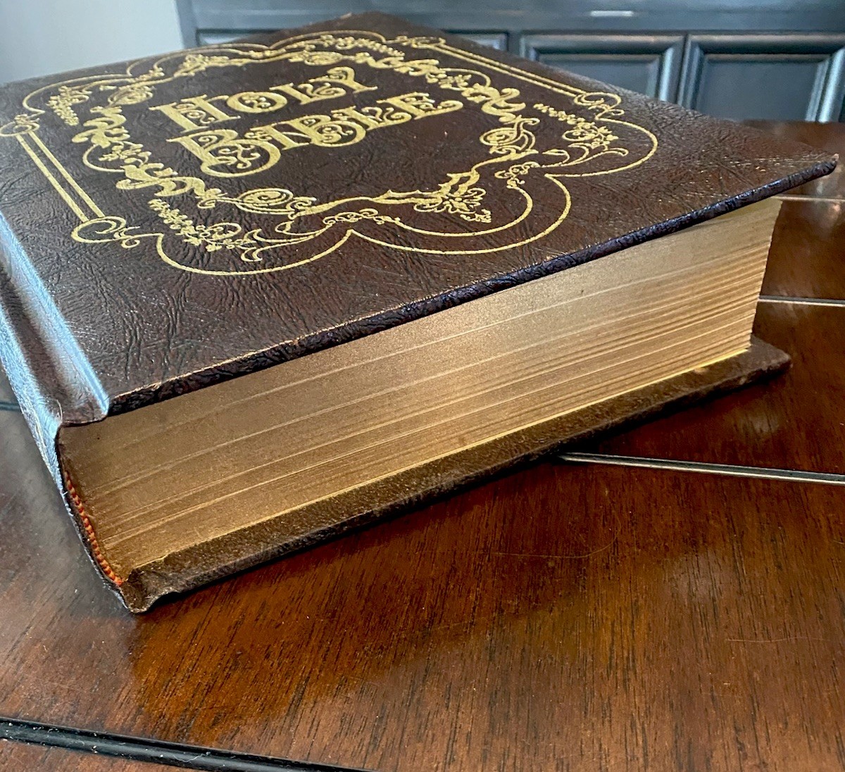 Vintage 1970 Lg.King James Version Red Letter Bible-Gold Gild Faux Leather Bound