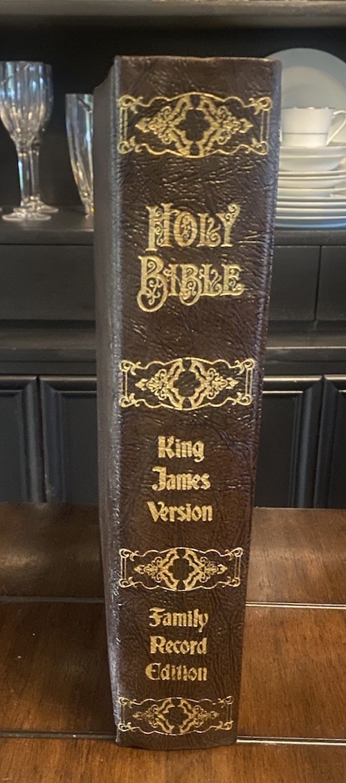 Vintage 1970 Lg.King James Version Red Letter Bible-Gold Gild Faux Leather Bound