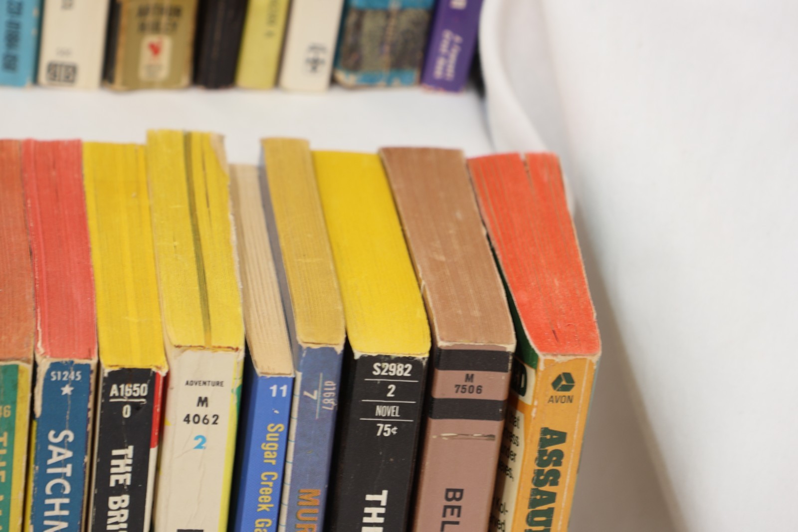 Lot of 34 Vintage Paperbacks, 1960s / 1970s Copyrights, No Duplicates, B675