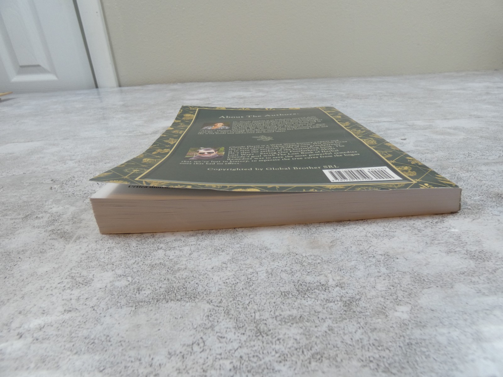 The Lost Book Of Herbal Remedies Book Paper Back Nicole Apelian Phd